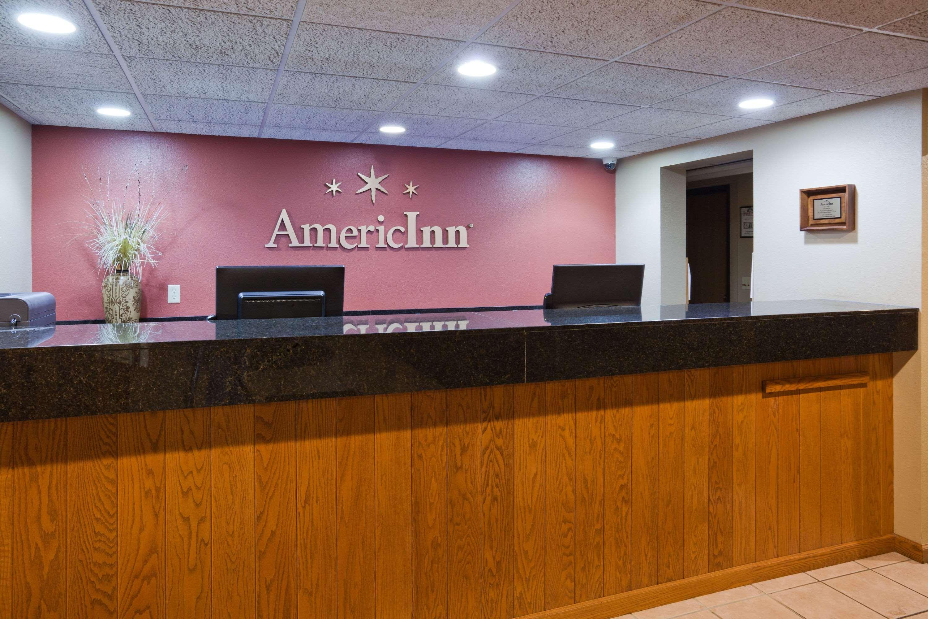 AmericInn by Wyndham Sauk Centre Bagian luar foto