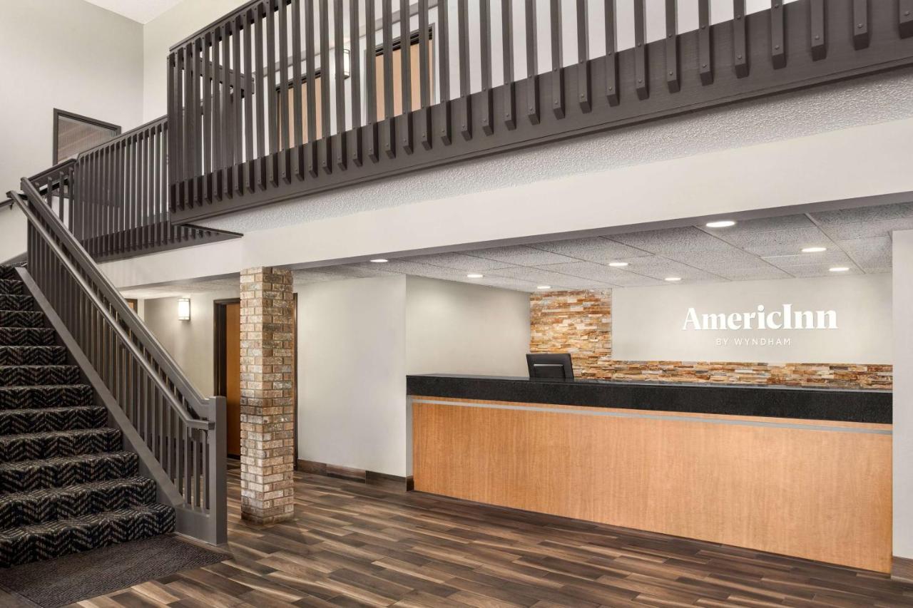 AmericInn by Wyndham Sauk Centre Bagian luar foto