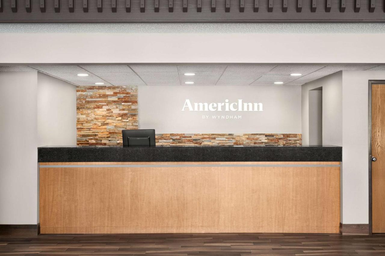 AmericInn by Wyndham Sauk Centre Bagian luar foto