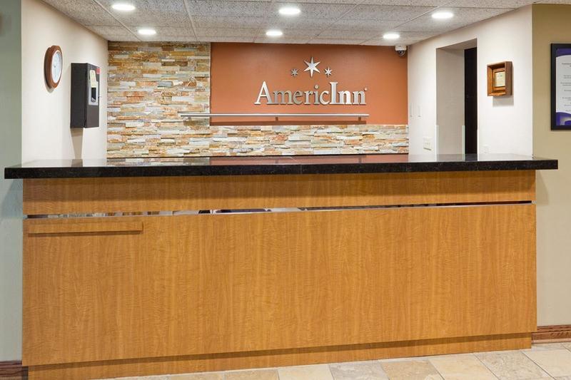 AmericInn by Wyndham Sauk Centre Bagian luar foto